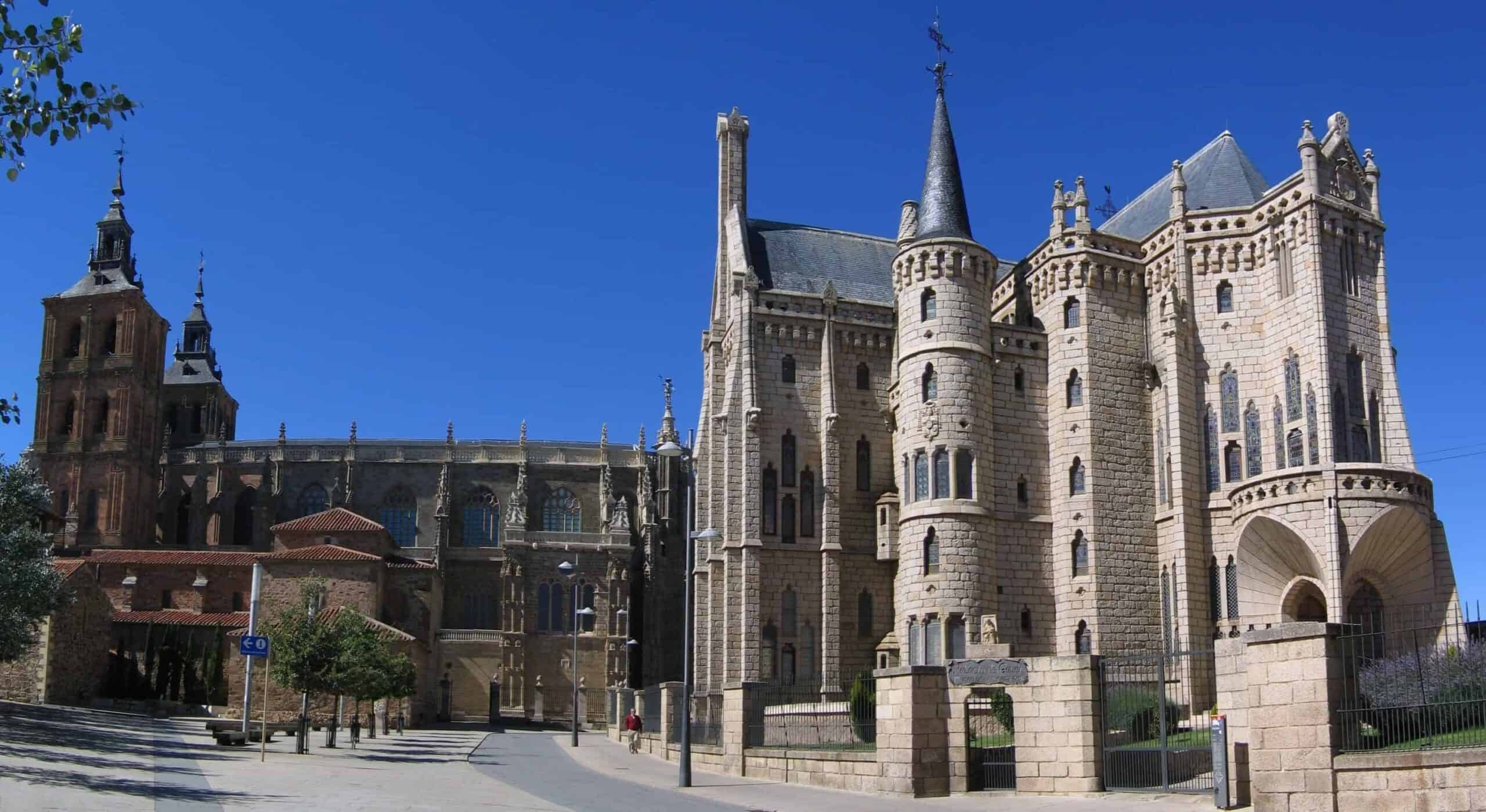 Astorga_Cathedral_Bishops