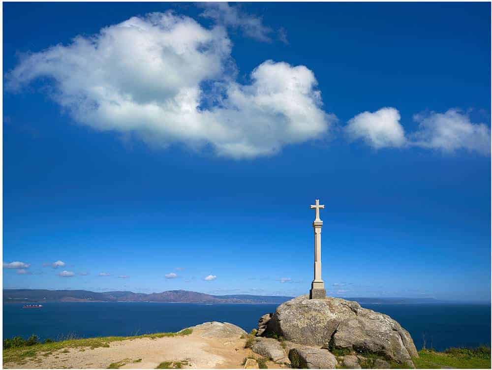 A cross along the Camino Finisterre