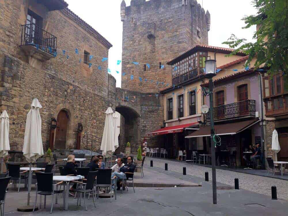 a picture of a building in a town