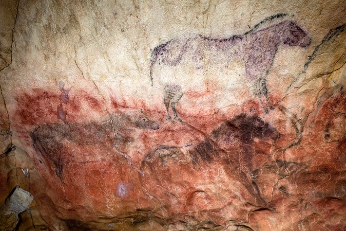 a picture of a cave picture