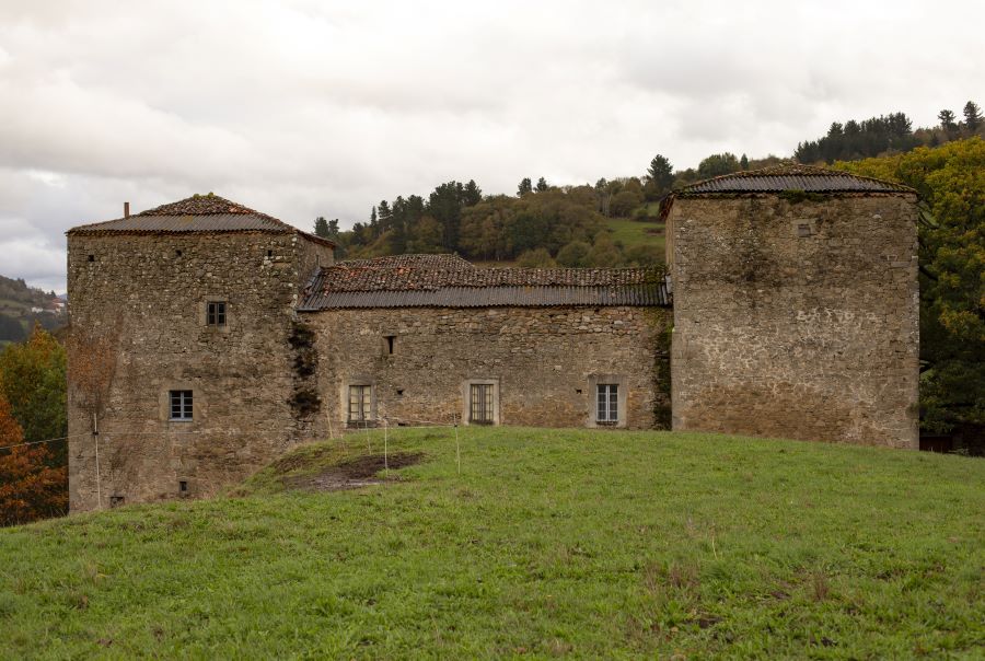 a picture of a building