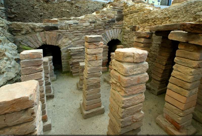 roman baths on the Camino Primitivo in Valduno