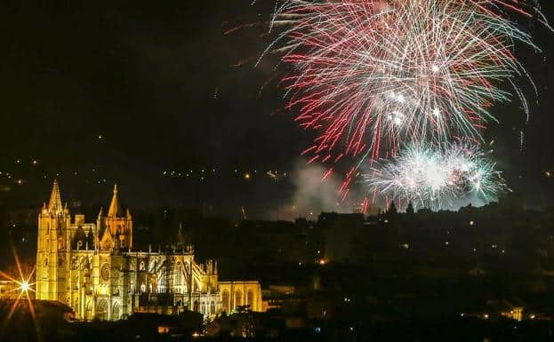 a picture of fireworks