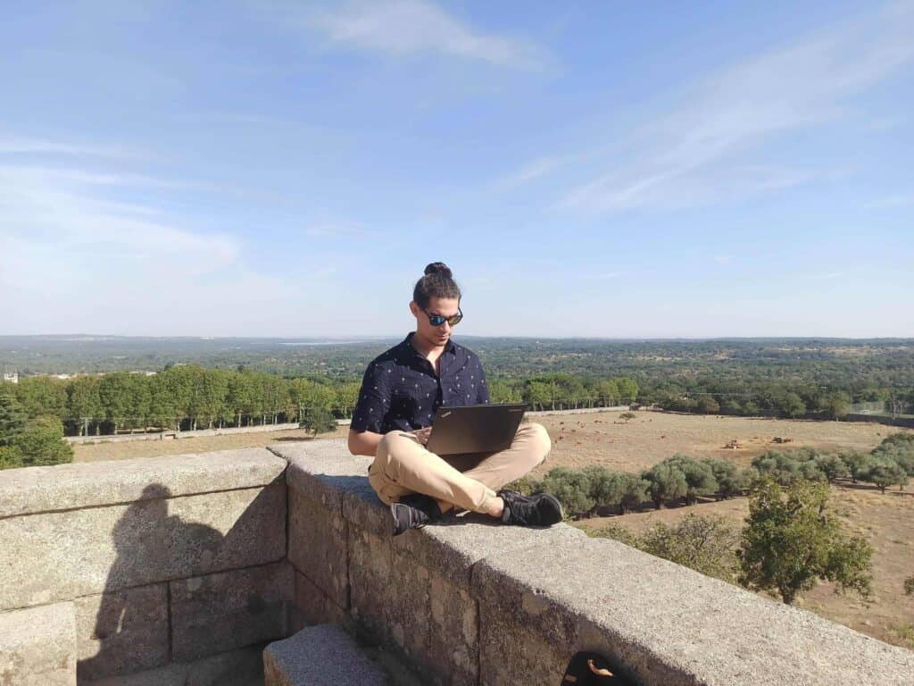 Man working on the Camino