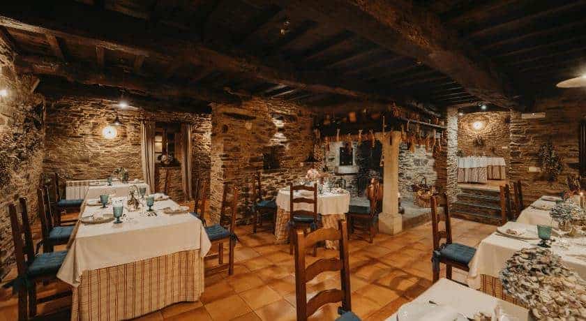 luxury rustic restaurant on camino