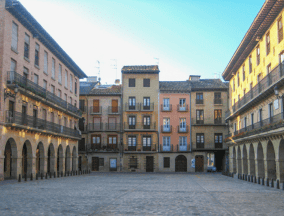 Estella Village square