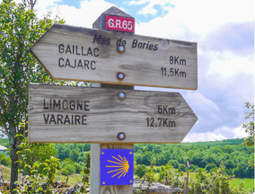 Cajarc signage