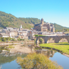 town Le Puy