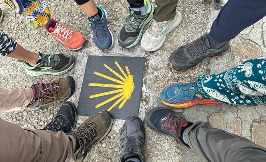 Pilgrim shoes on camino symbol