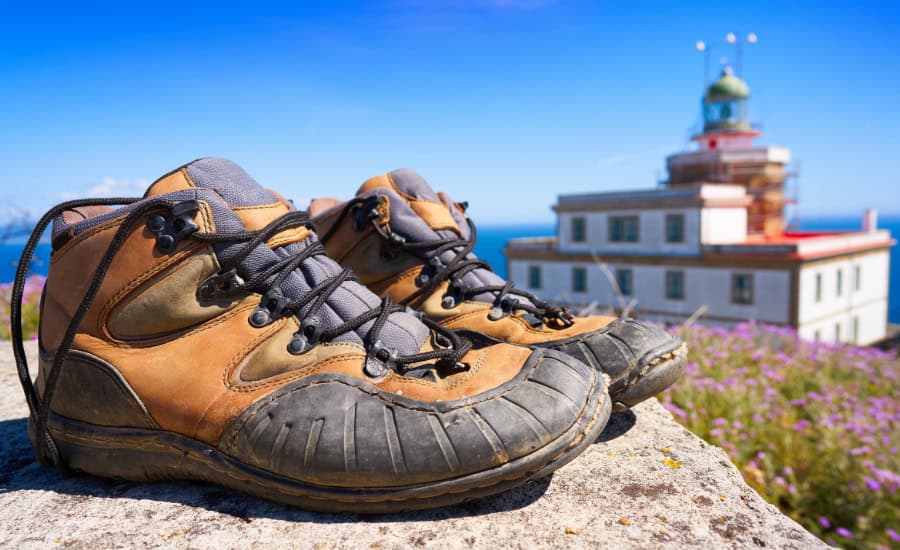 Finisterre: Lighthouse & Hiking shoes