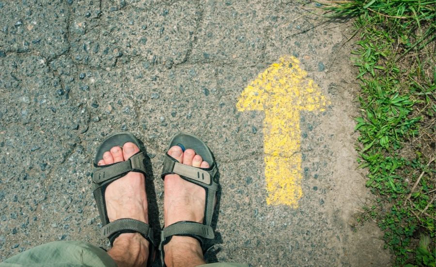 Arrow + Sandals