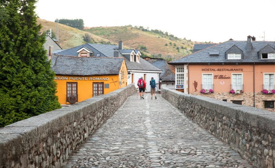 Molinaseca pilgrims
