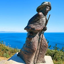 Pilgrim Statue in the way to the lighthouse