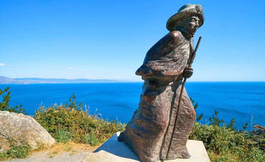 Pilgrim Statue in the way to the lighthouse
