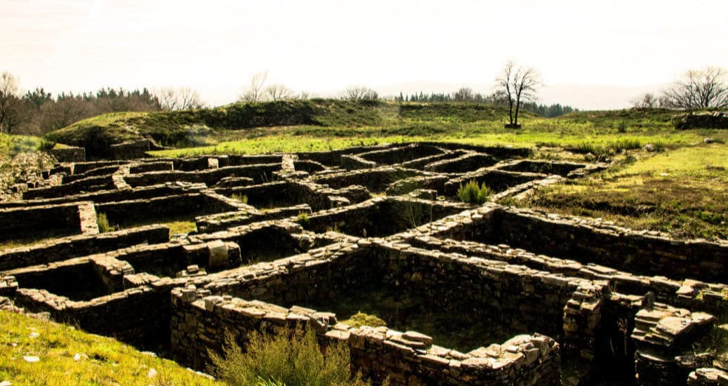 Ruins of Celtic settlement_ Castro de Castromaior, antic Celtic and Romanic ruins in Galicia