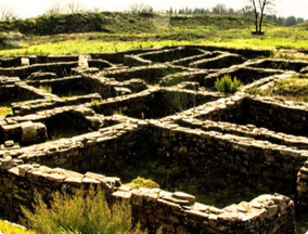 Ruins of Celtic-settlement Castro de Castromaior antic Celtic and Romanic ruins in Galicia
