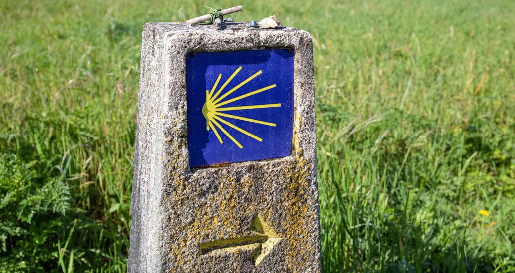 Yellow arrow sign Camino de Santiago