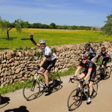 group of pilgrims Cycle the Camino Frances from Ponferrada to Santiago