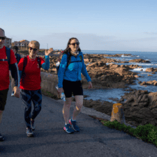 Group walking Oia to Santiago