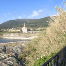 Beachside walkway on Camino portugues