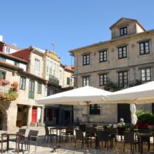 A square with a bar in Pontevedra