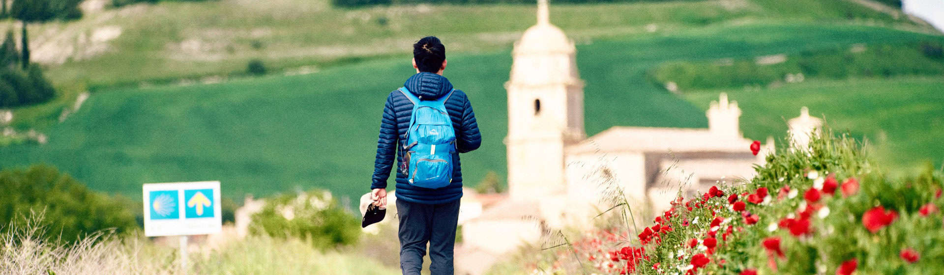 Pilgrim & church on Burgos