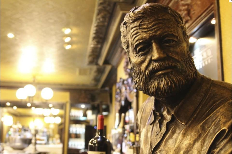 Hemingway - bust
