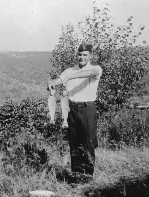 hemingway fishing in black and white