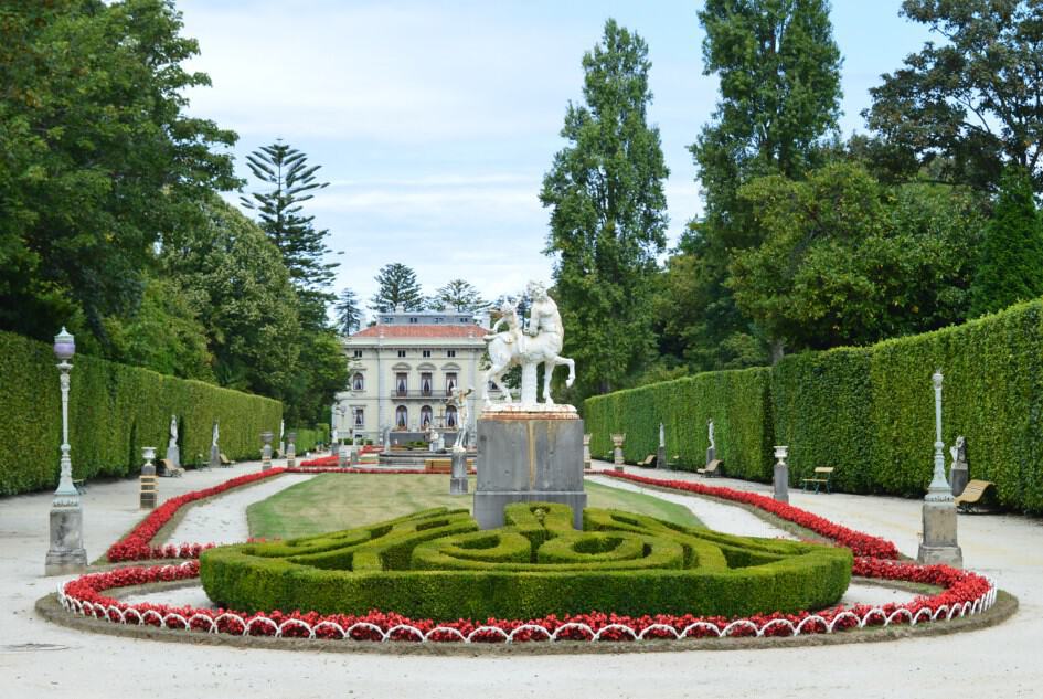 Quinta de Selgas Palace in El Pito